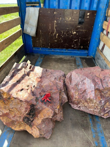 Ландшафтные глыбы красно-фиолетовые 200-1000 килограмм купить в Ставрополе