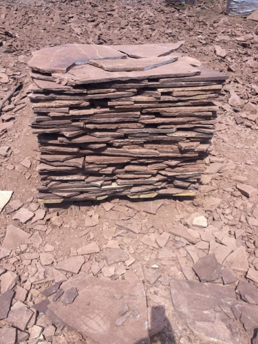 Плитняк лемезит бордовый для цоколя 1,5-2 см купить в Ставрополе