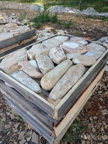 Златолит жёлтый, жёлто-зелёный глыбки и валуны для ланшафтного дизайна купить в Ставрополе