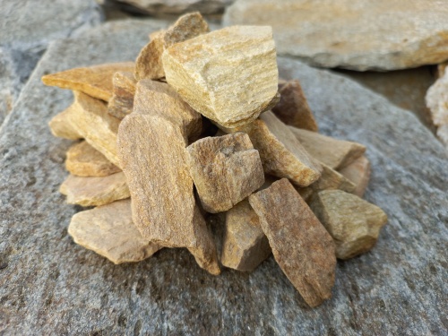 Златолит жёлтый декоративная каменная крошка купить в Ставрополе