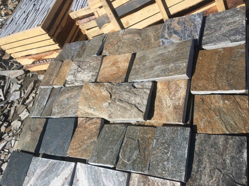 Плитка пилёная златолит Уральский для цоколя, отмостки купить в Ставрополе